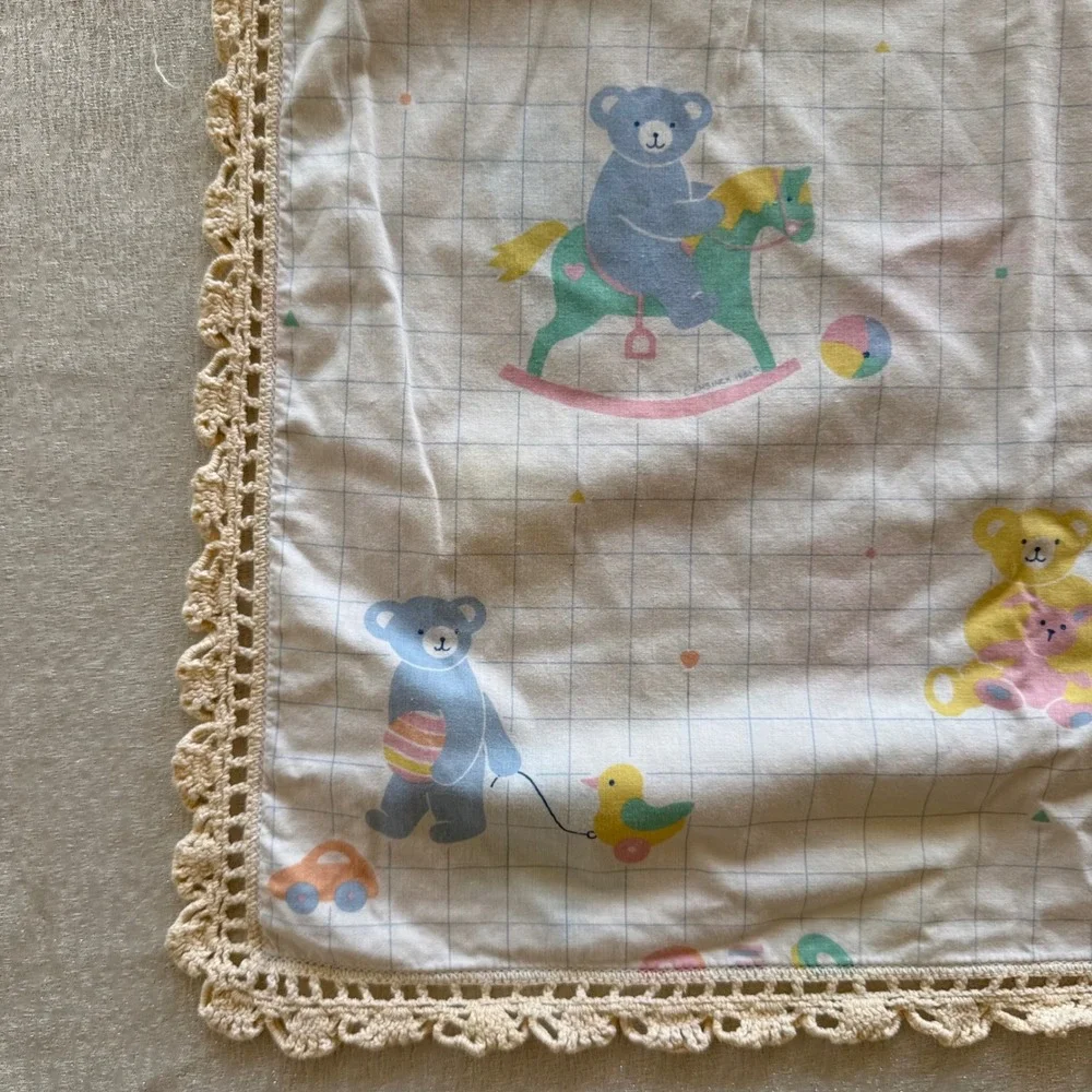 Vintage Reversible Baby Blanket Teddy Bears Crochet Lace Trim 48